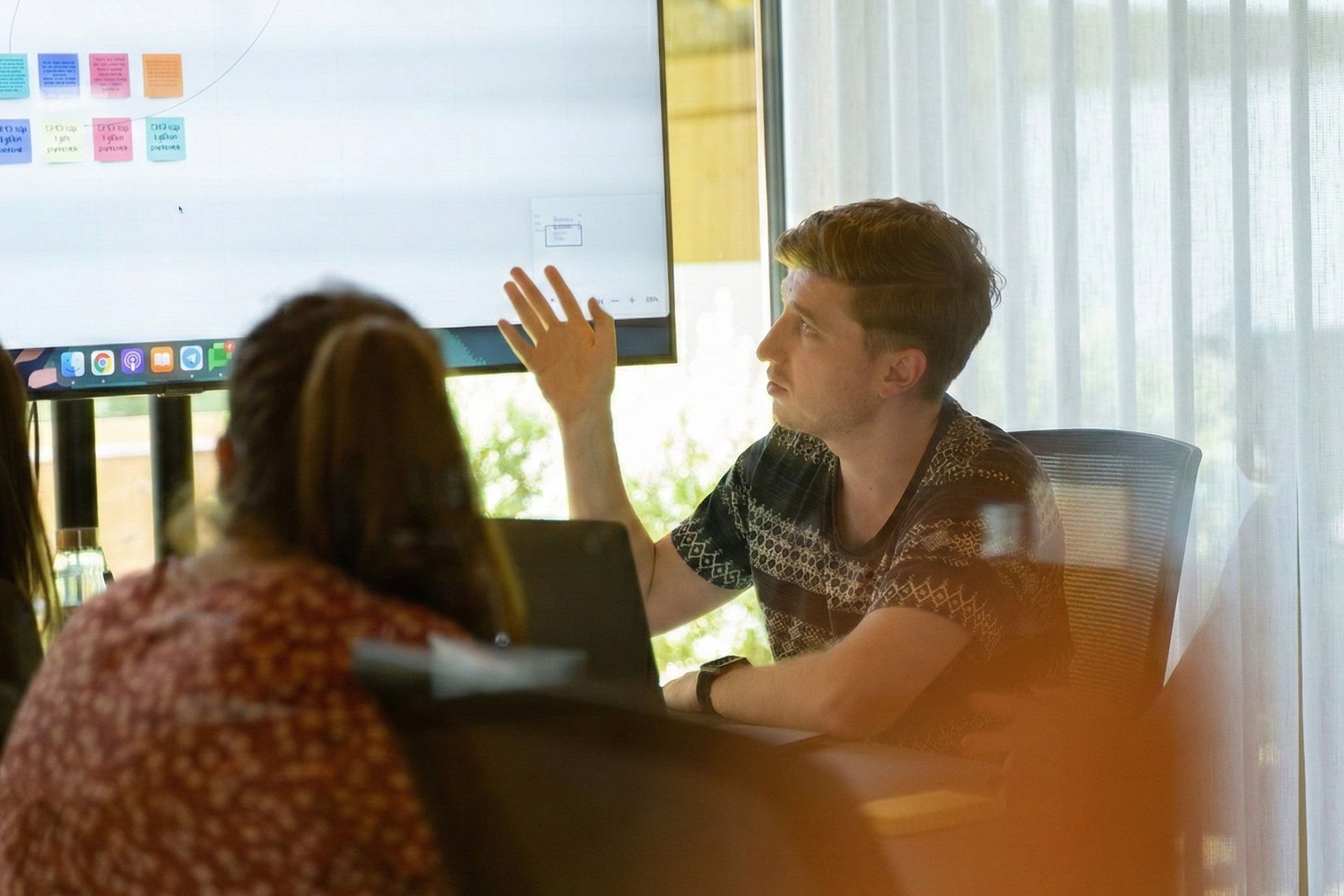 Inteligencia artificial y trabajo presencial.jog