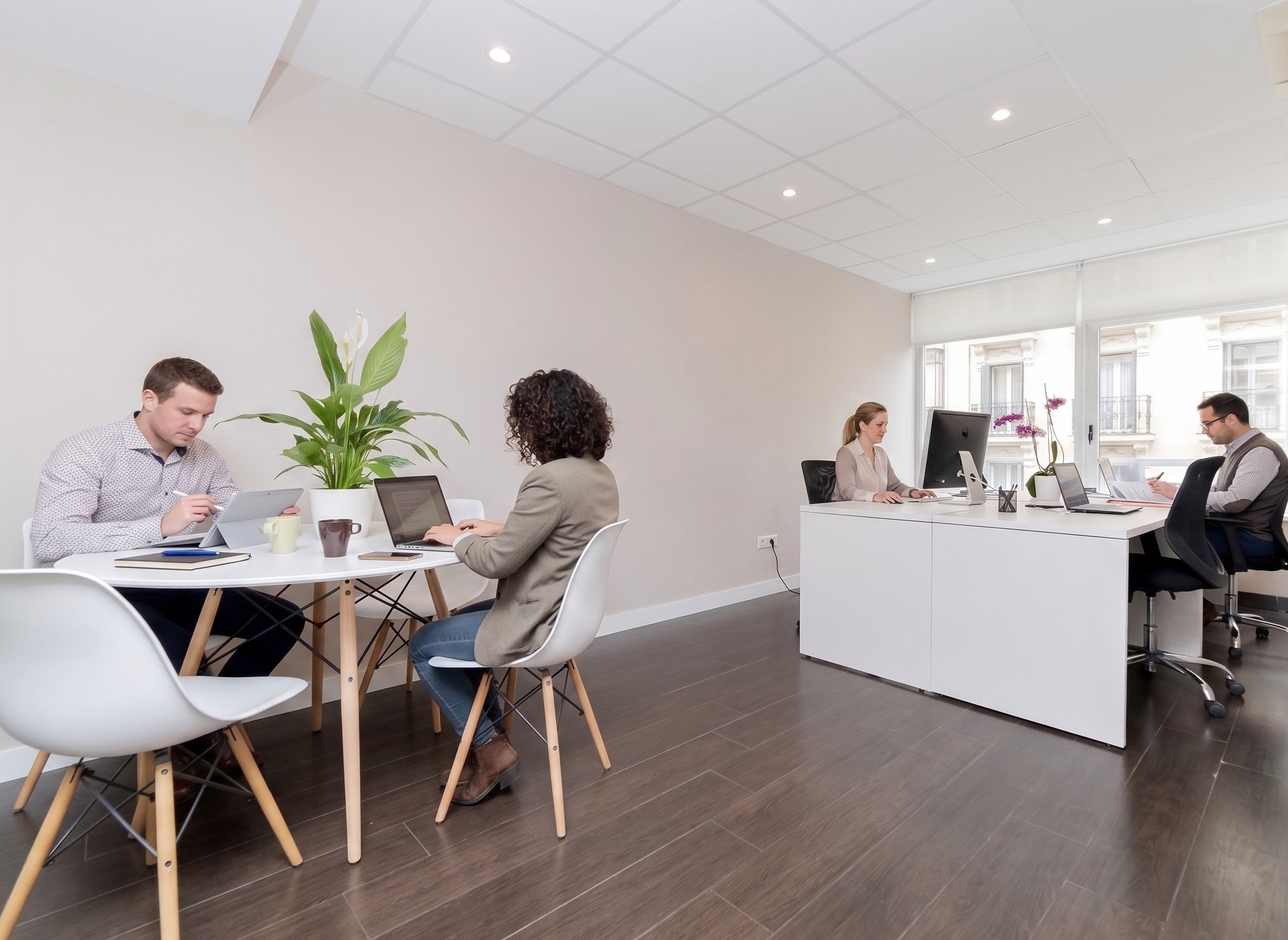 Cuándo dejar el coworking y pasarte a una oficina privada- guía práctica para startups en Madrid